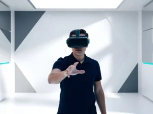 Werknemer met VR-headset in moderne trainingsruimte, hand uitgestrekt in virtuele omgeving, strak wit interieur met teal accenten.